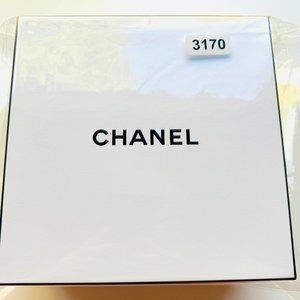 3170 CHANEL CLASSIC GIFT BOX MEDIUM GIFT PACKAGING WITH CHANEL RIBBON